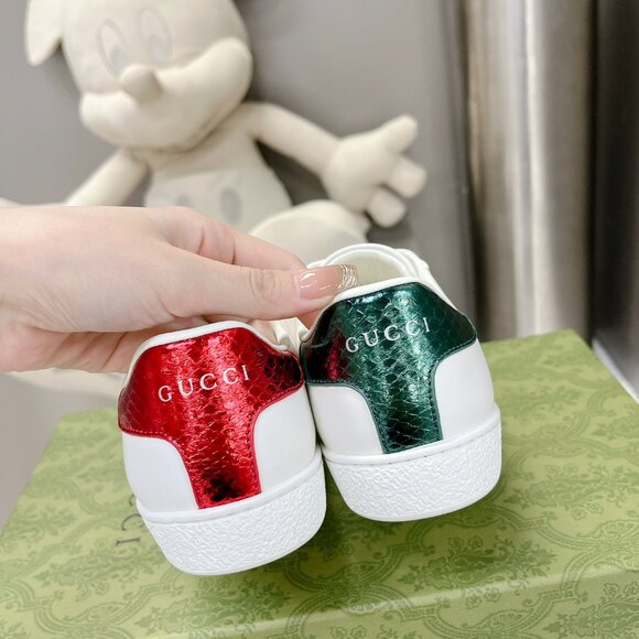 Gucci Ace Bee Embroidered White Leather Sneakers - Picture 3 of 6